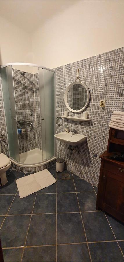 B&B Palace Basilico 1580. Rovinj Dış mekan fotoğraf